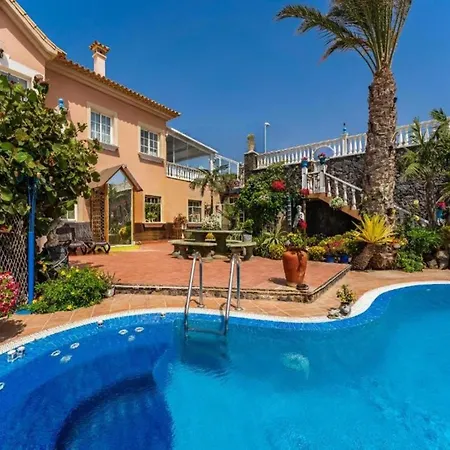 Apartamento With Shared Heated Pool El Médano